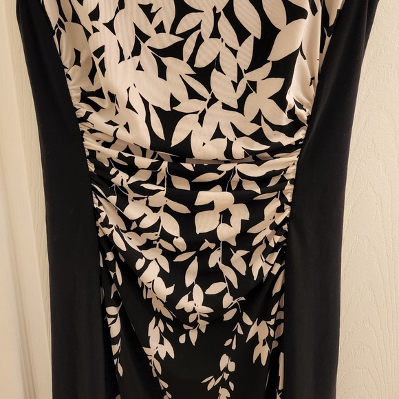 Ralph Lauren Black & White Print Dress Size 4 - Picture 3 of 5
